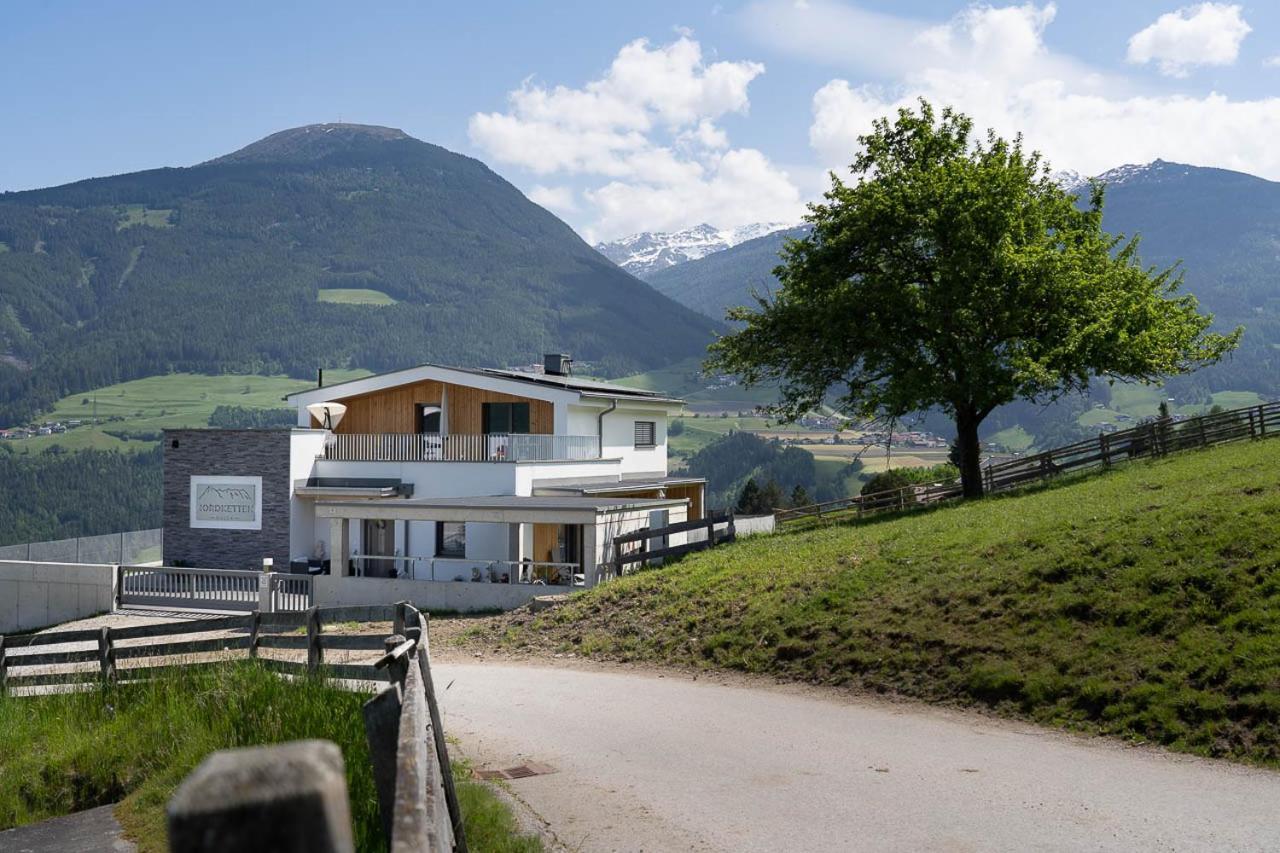 Haus Nordketten Blick Schonberg im Stubaital Exterior photo